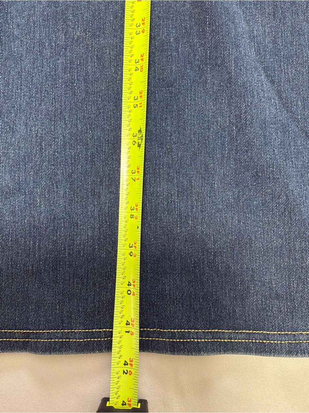 HALARA Wide-Leg Flare Jeans in Washed Blue - Picture 4 of 15